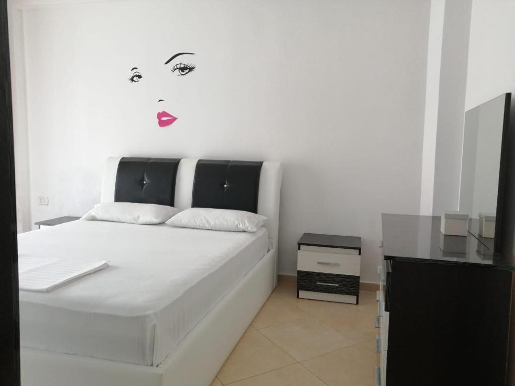 Bilal Golemi Sea View Apartment ซารานเดอ ภายนอก รูปภาพ