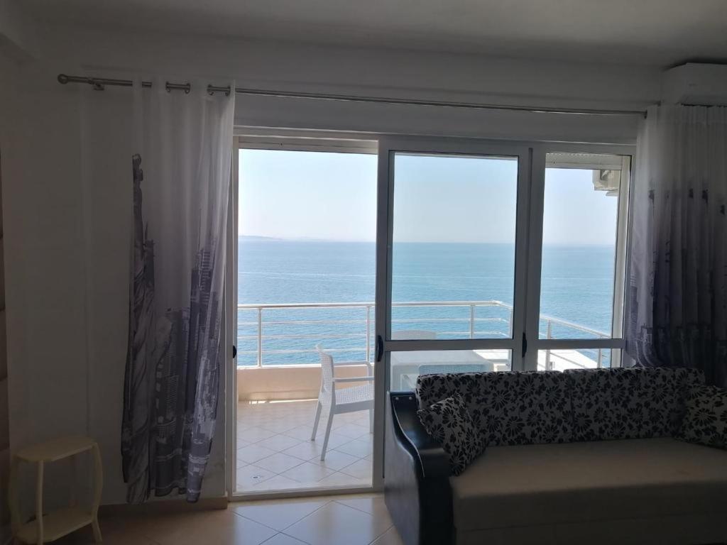 Bilal Golemi Sea View Apartment ซารานเดอ ภายนอก รูปภาพ